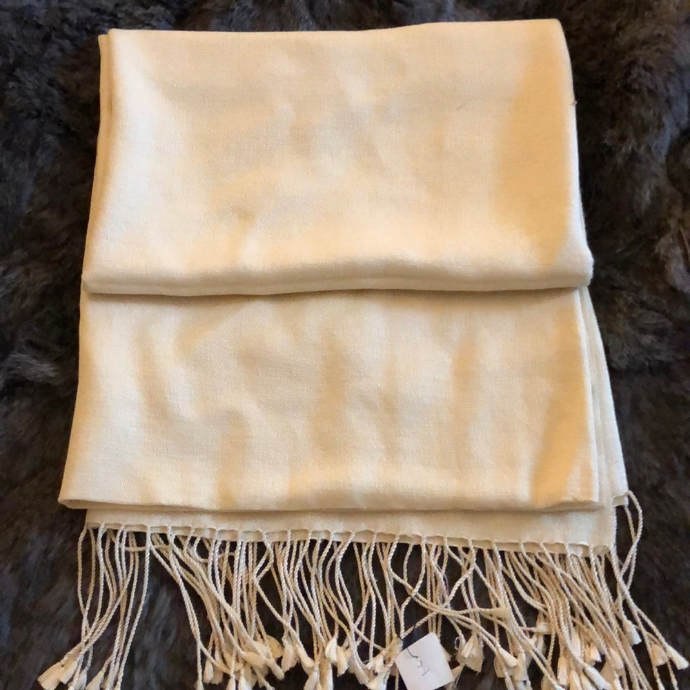 Pashmina shawl or scarf